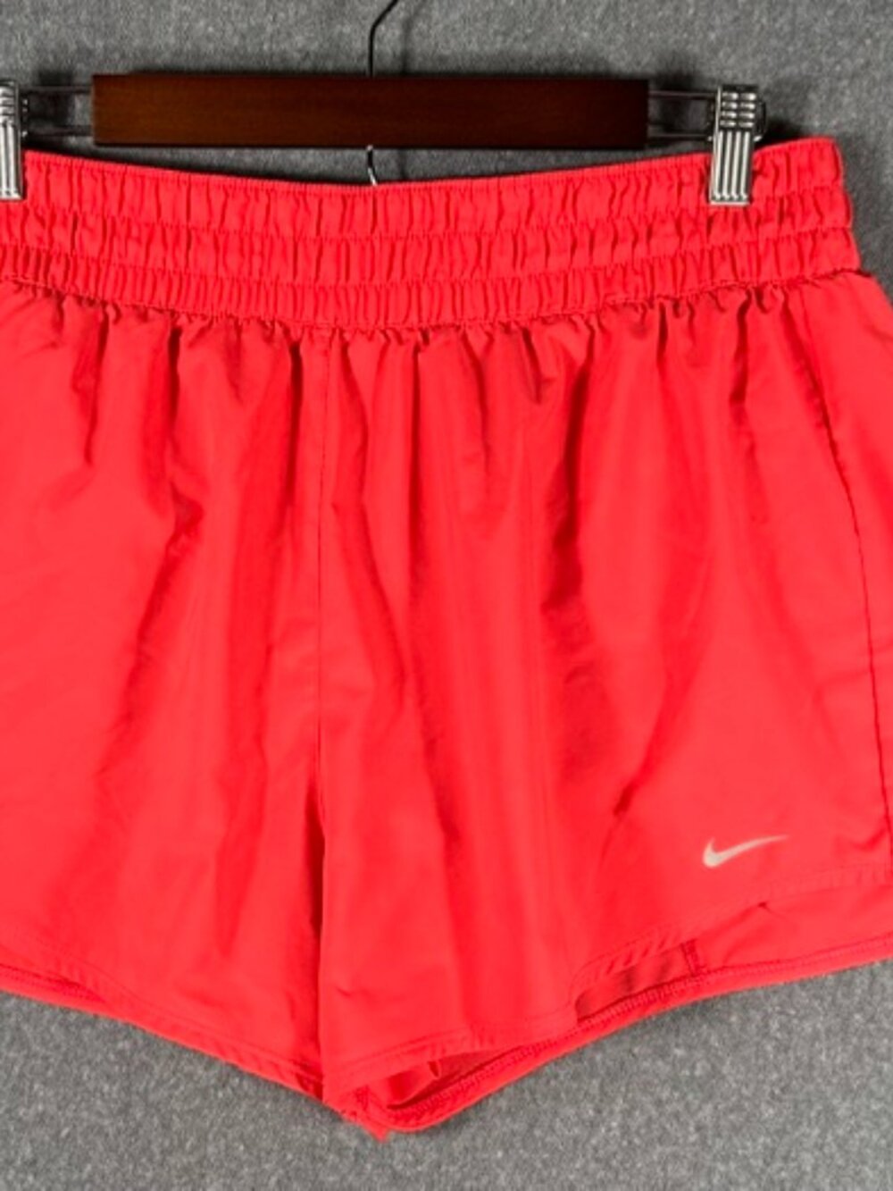 Nike Dri-Fit High Waisted Shorts Womens Sz Large Coral 3" Brief Lined Activewear